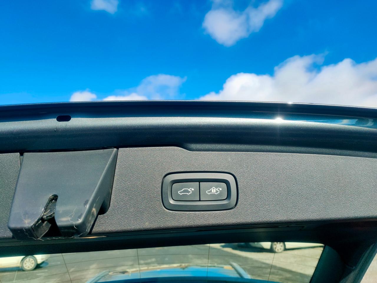 Volvo V60 B4 Geartronic Momentum Business Pro