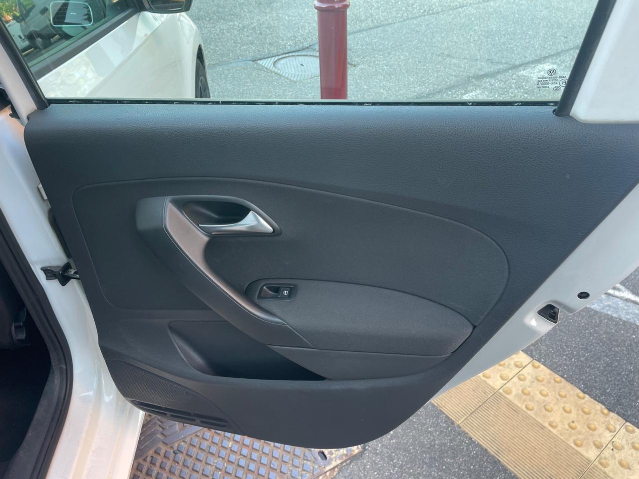 Volkswagen Polo 1.4 5 porte Highline/GARANZIA 12 MESI