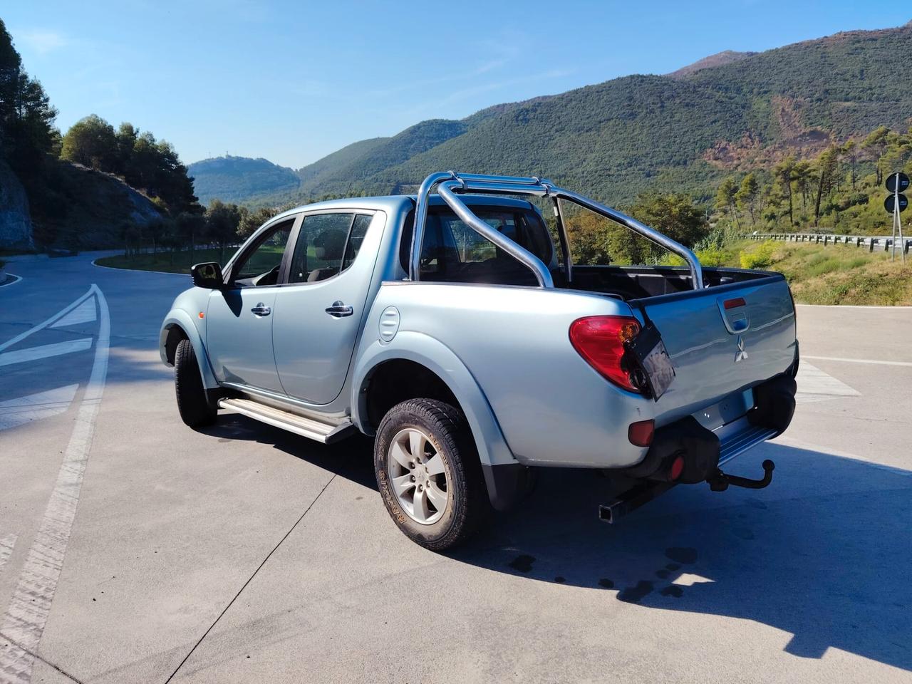 Mitsubishi L200 2.5 DI-D 136CV DC Invite DPF-Clima-Gancio-2012-Soli 130.000 KM-