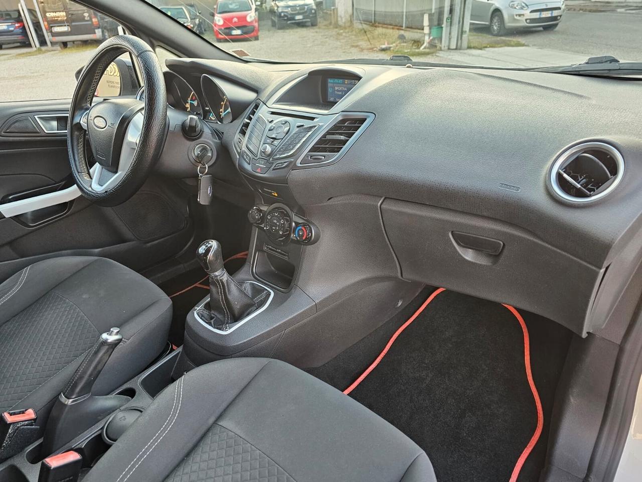Ford Fiesta 1.5 TDCi 75cv Titanium*Clima*Cerchi*Neop