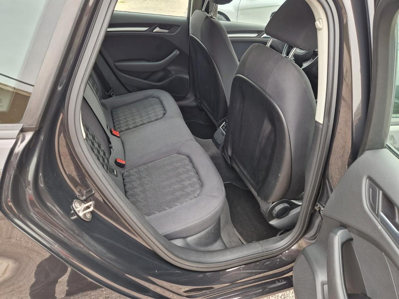 Audi A3 SPB 1.6 TDI 105 CV CR Ambition