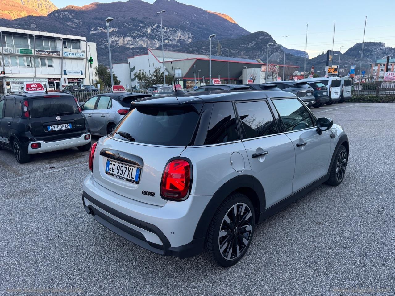 MINI Mini Cooper Classic 5 porte