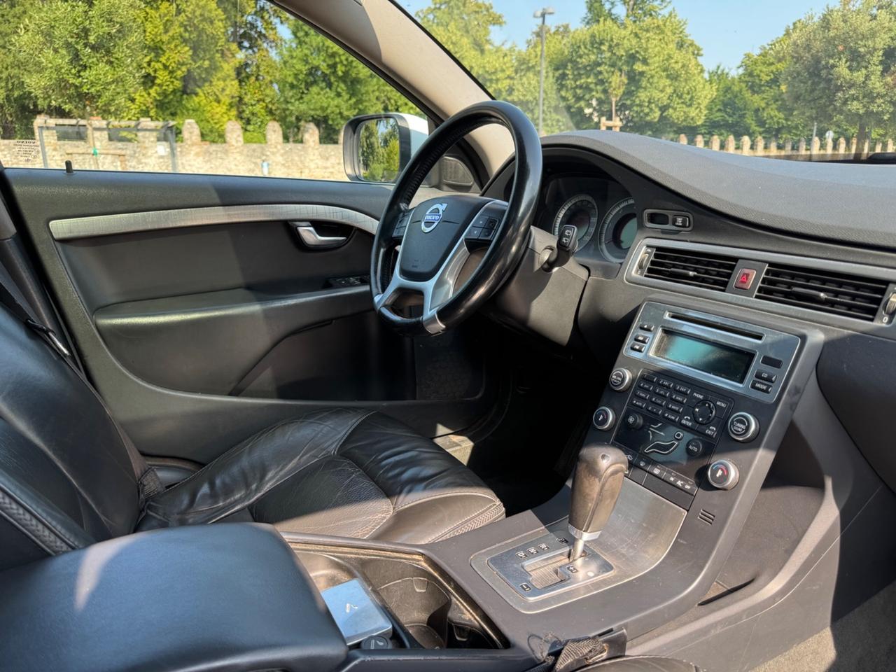 Volvo XC 70 2.4