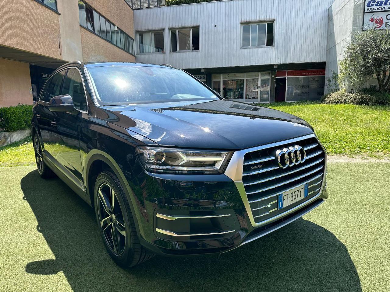 Audi Q7 50 TDI 286CV MHEV Quattro tiptronic Business Plus