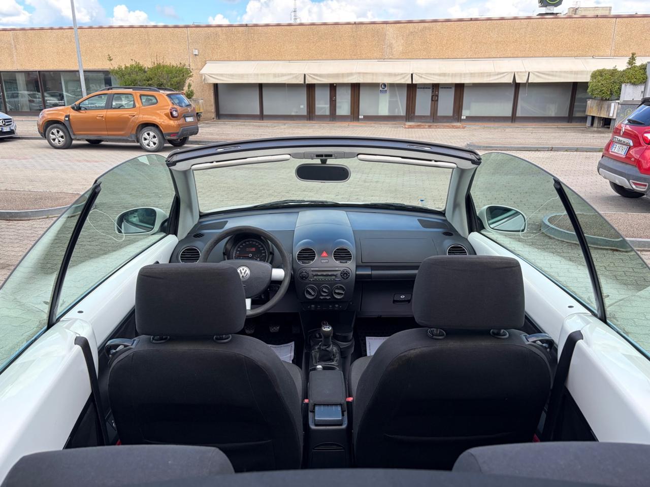 Volkswagen New Beetle 1.4 16V Cabrio