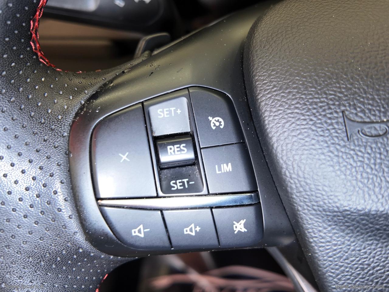 FORD Kuga 1.5 EcoBl. 120CV aut. 2WD ST-Line