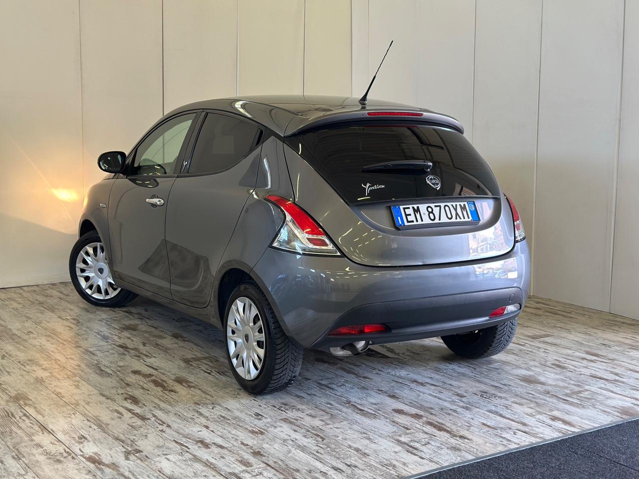 Lancia Ypsilon 1.2 Benzina 5 porte S&S Platinum Ok Neopatentati