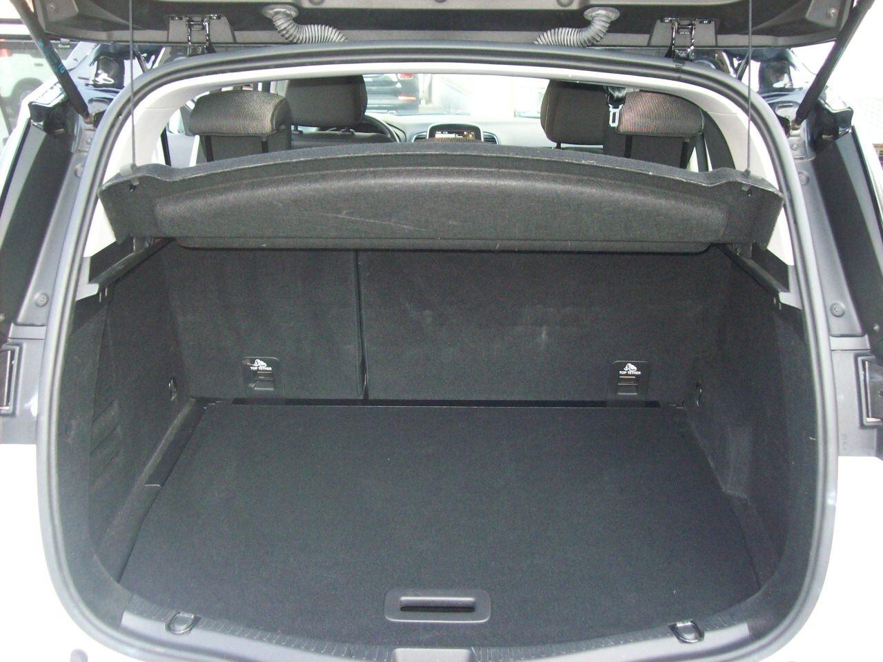 Renault Scenic 1.7 Blue dCi 120CV Sport Edition2