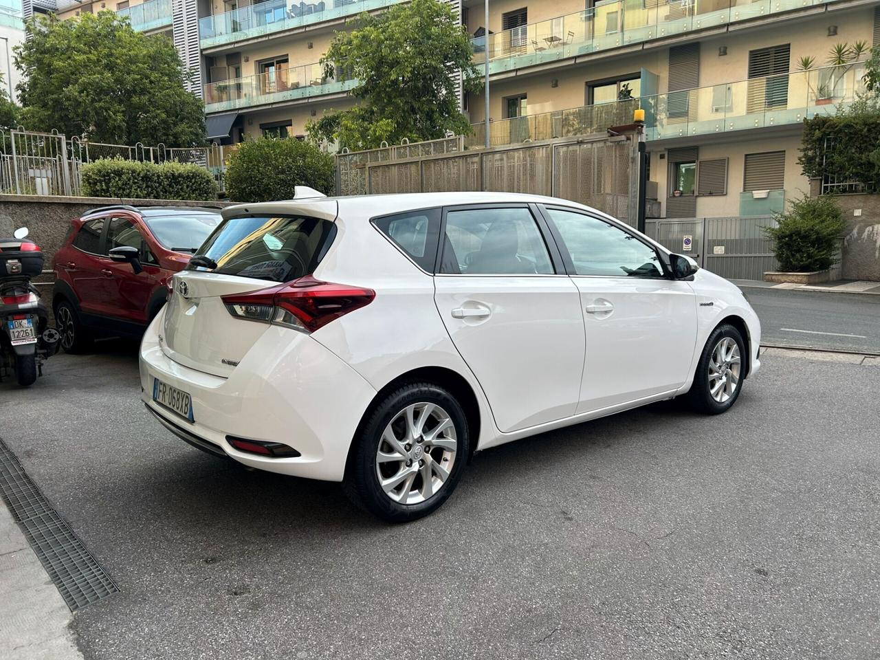 Toyota Auris 1.8 Hybrid Lounge GARANZIA TOYOTA