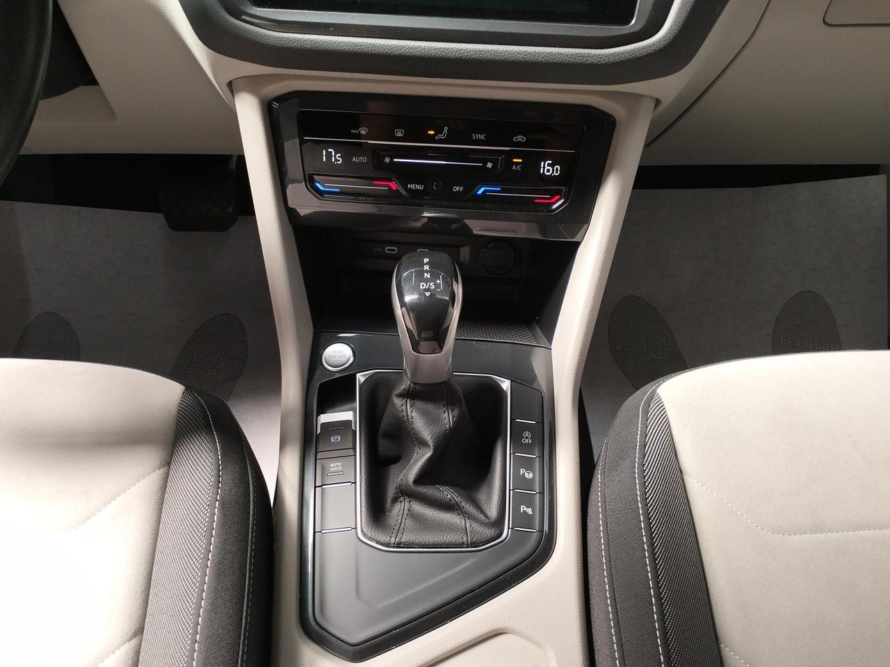 Volkswagen Tiguan II 2021 2.0 tdi Elegance 150cv dsg * IVA ESPOSTA *
