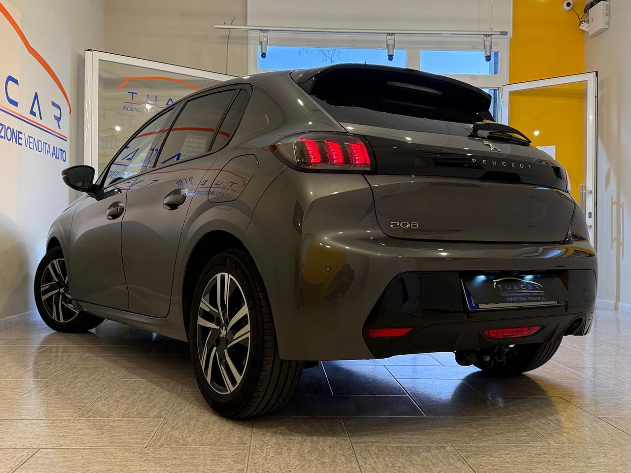 Peugeot 208 Allure Pack 1.5 Blue HDI 100 #10467