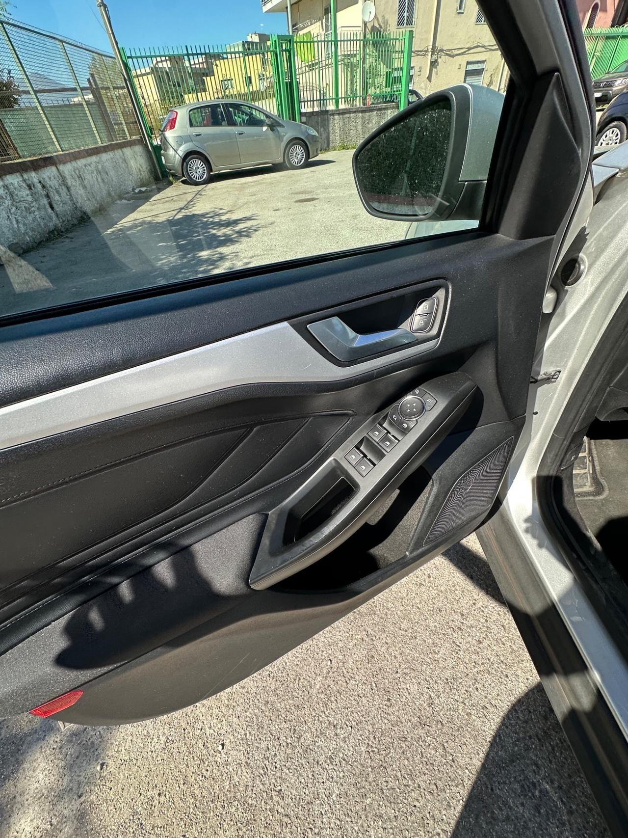 Ford Focus 1.0 EcoBoost 125 CV SW Business