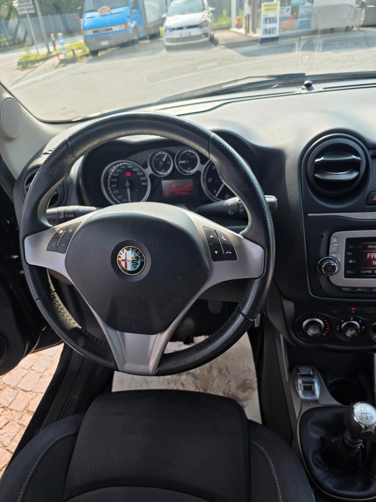 Alfa Romeo MiTo 1.3 JTDm 85 CV con 205.000km Neopatentati ok