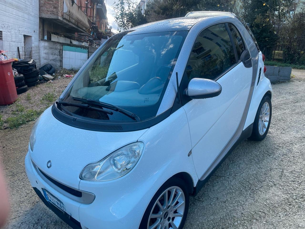 Smart ForTwo 1000 52 kW coupé pure