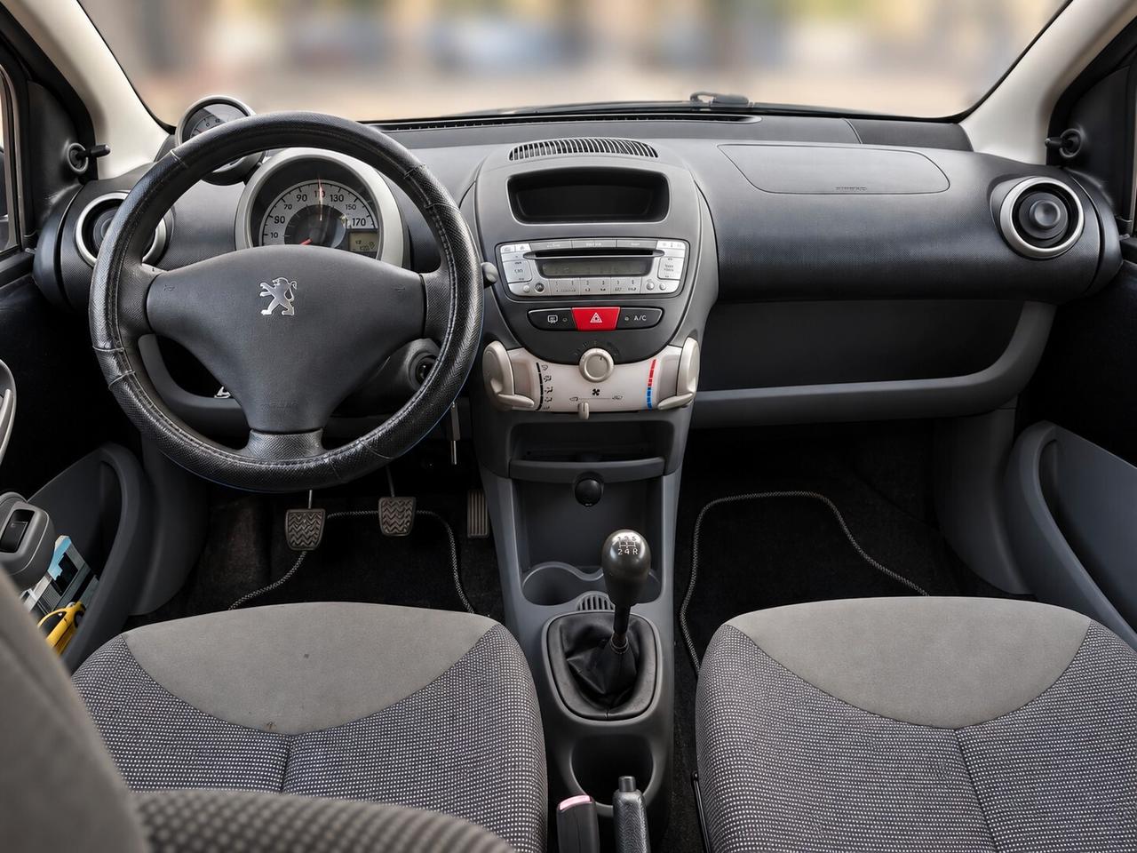 Peugeot 107 1.0 68CV 5p. Plaisir