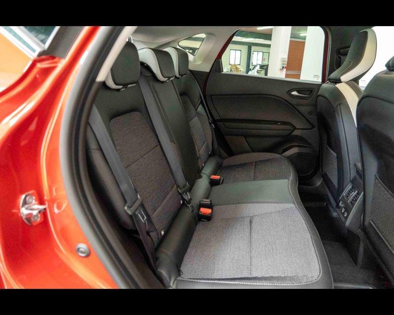 Renault Captur 2ª serie Full Hybrid E-Tech 145 CV Intens