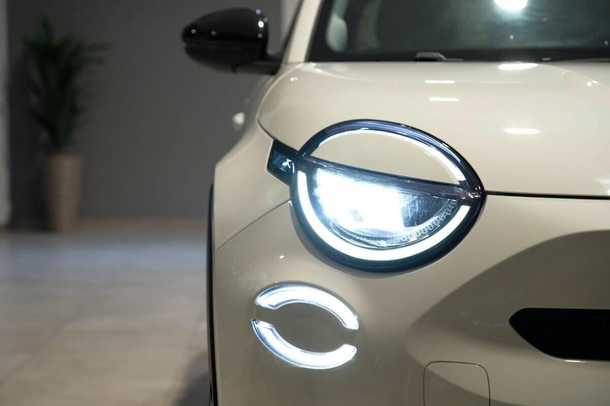 Fiat 600 Hybrid 100 CV DCT MHEV La Prima