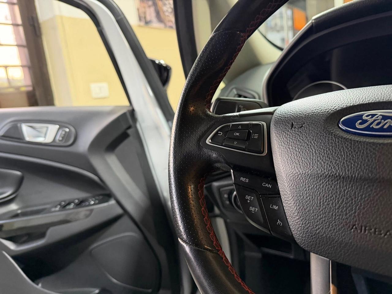 Ford EcoSport 1.5 TDCi 100 CV Start&Stop ST-Line Black Edition