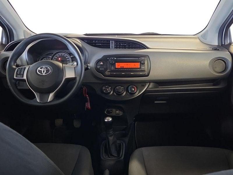 Toyota Yaris 3ª serie 1.0 5 porte Cool