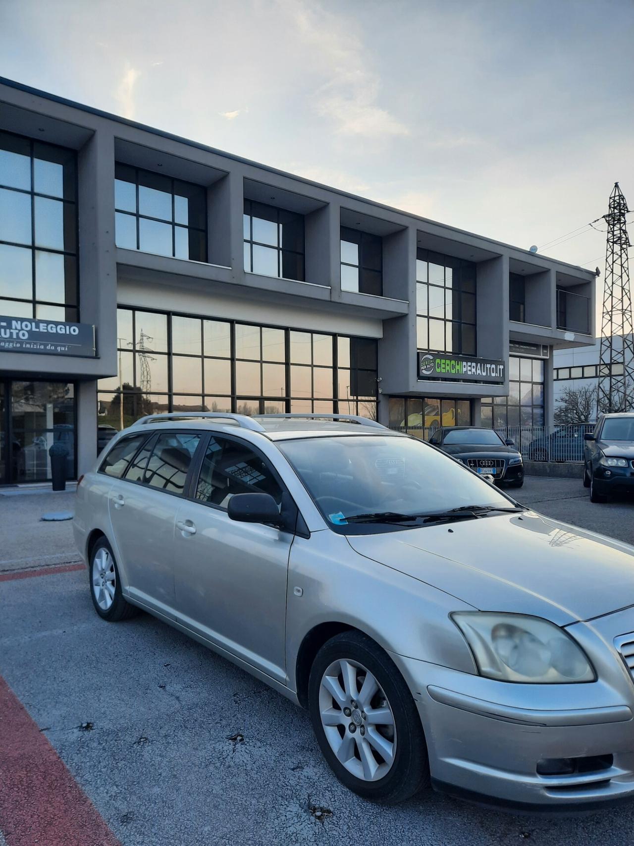 Toyota Avensis 1.8 GPL 16V Station Wagon