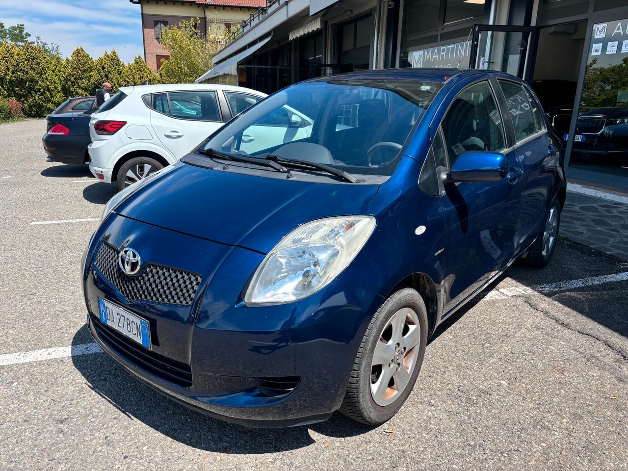 Toyota Yaris 1.0 5 porte Sol