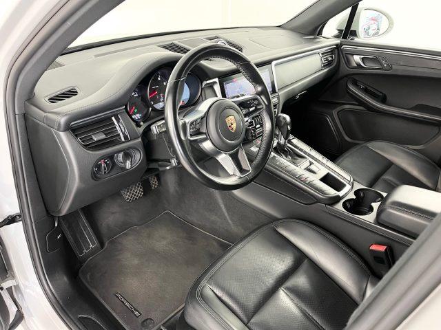 PORSCHE Macan 2.0