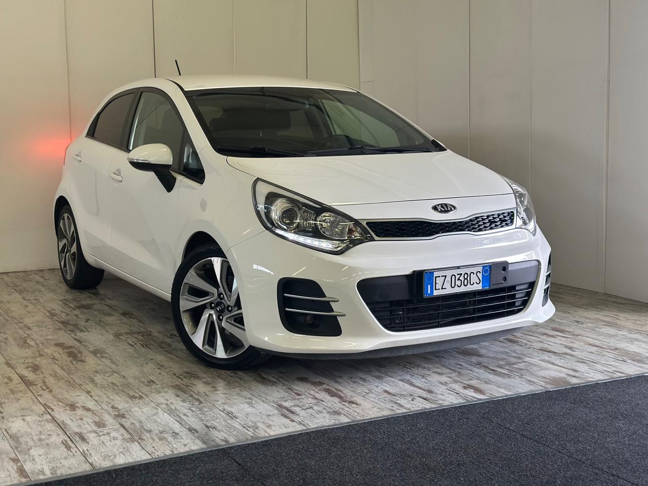 Kia Rio 1.4 CRDi 5p. Cool ok neopatentati