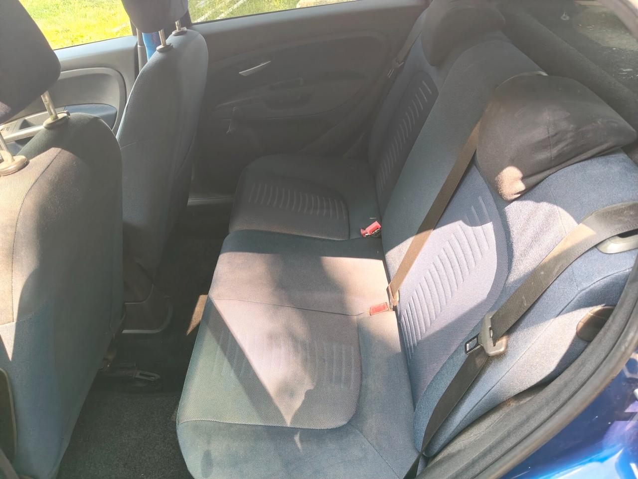 Fiat Grande Punto 1.2 5 porte Dynamic ok Neopatentati