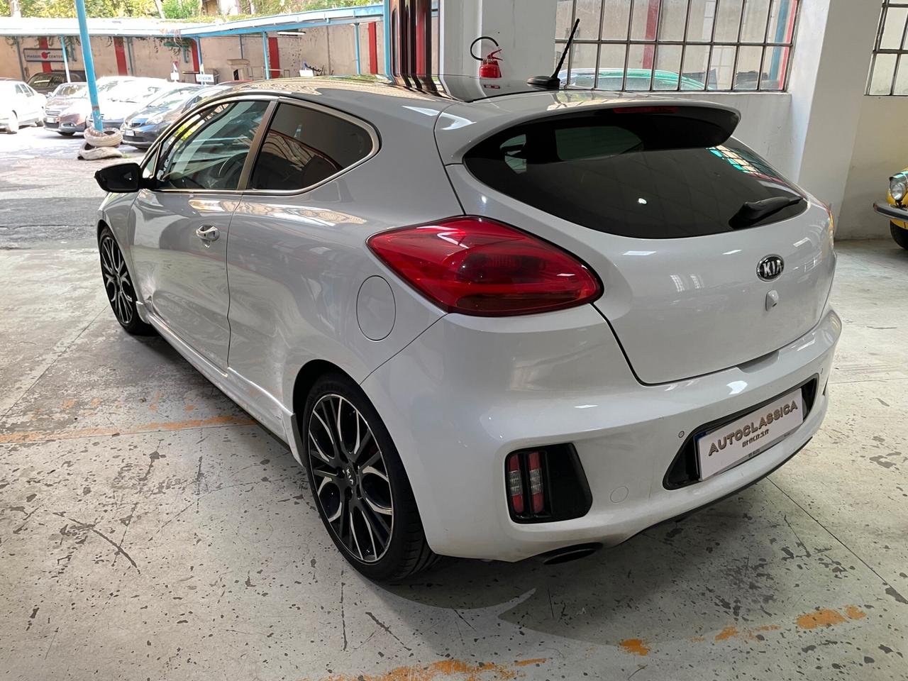 Kia Ceed pro_cee'd 1.6 T GDI 3p. 84.000KM!!!