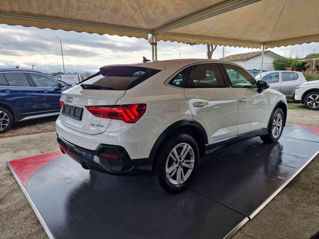 AUDI Q3 sportback 35 TFSI S tronic Bus.Plus luci amb.