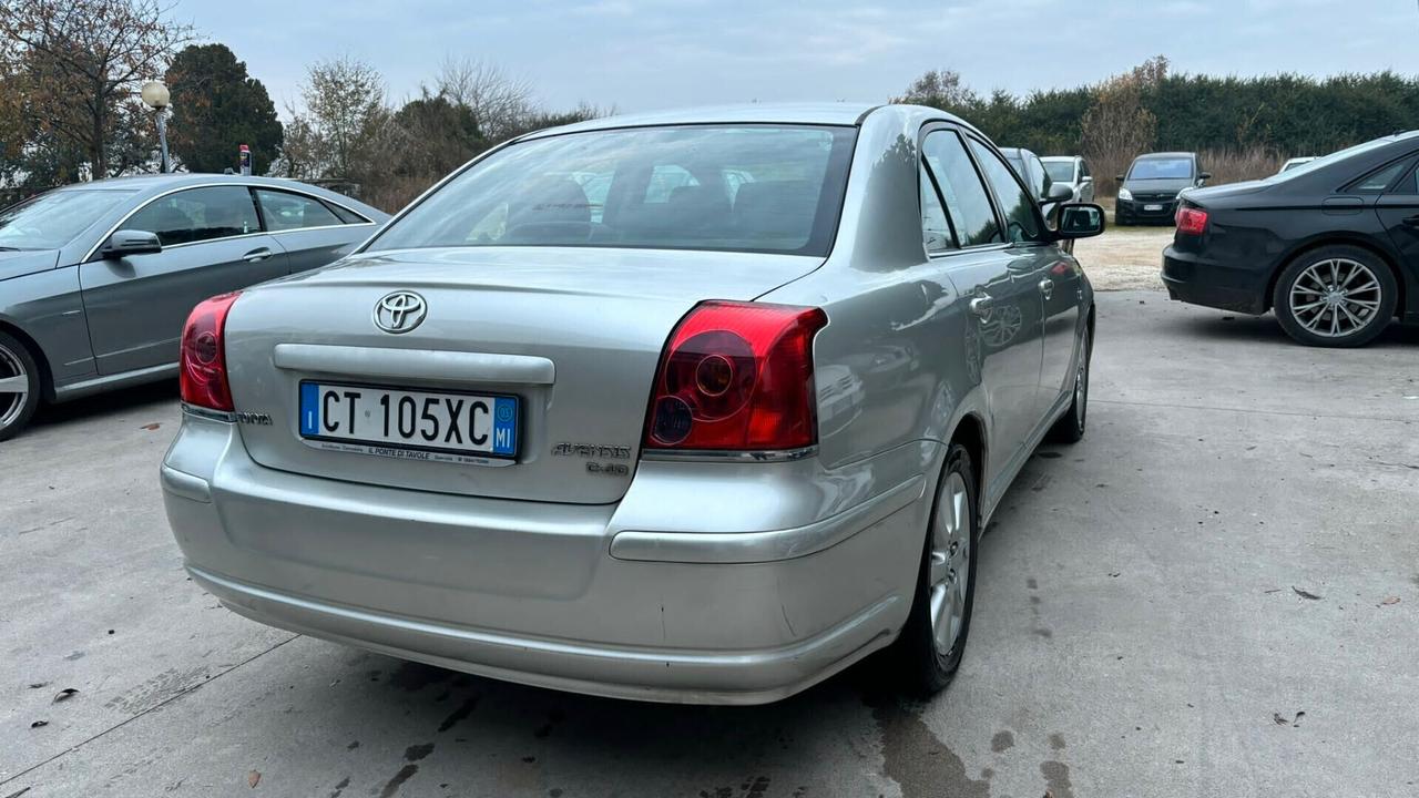 Toyota Avensis 2.2 D-4D 16V