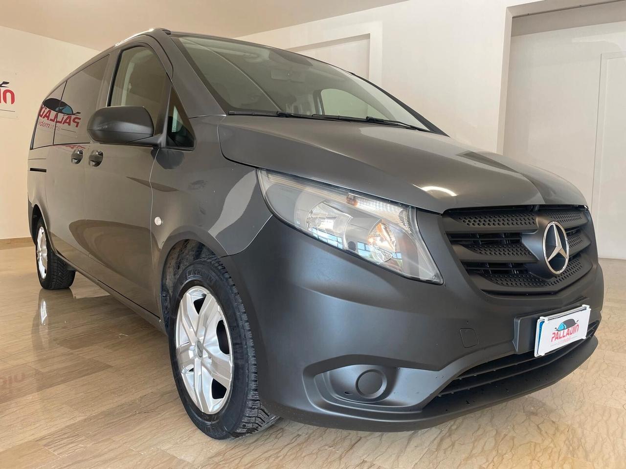 Mercedes-benz Vito TOURER 2.2 114 CDI 9 posti long