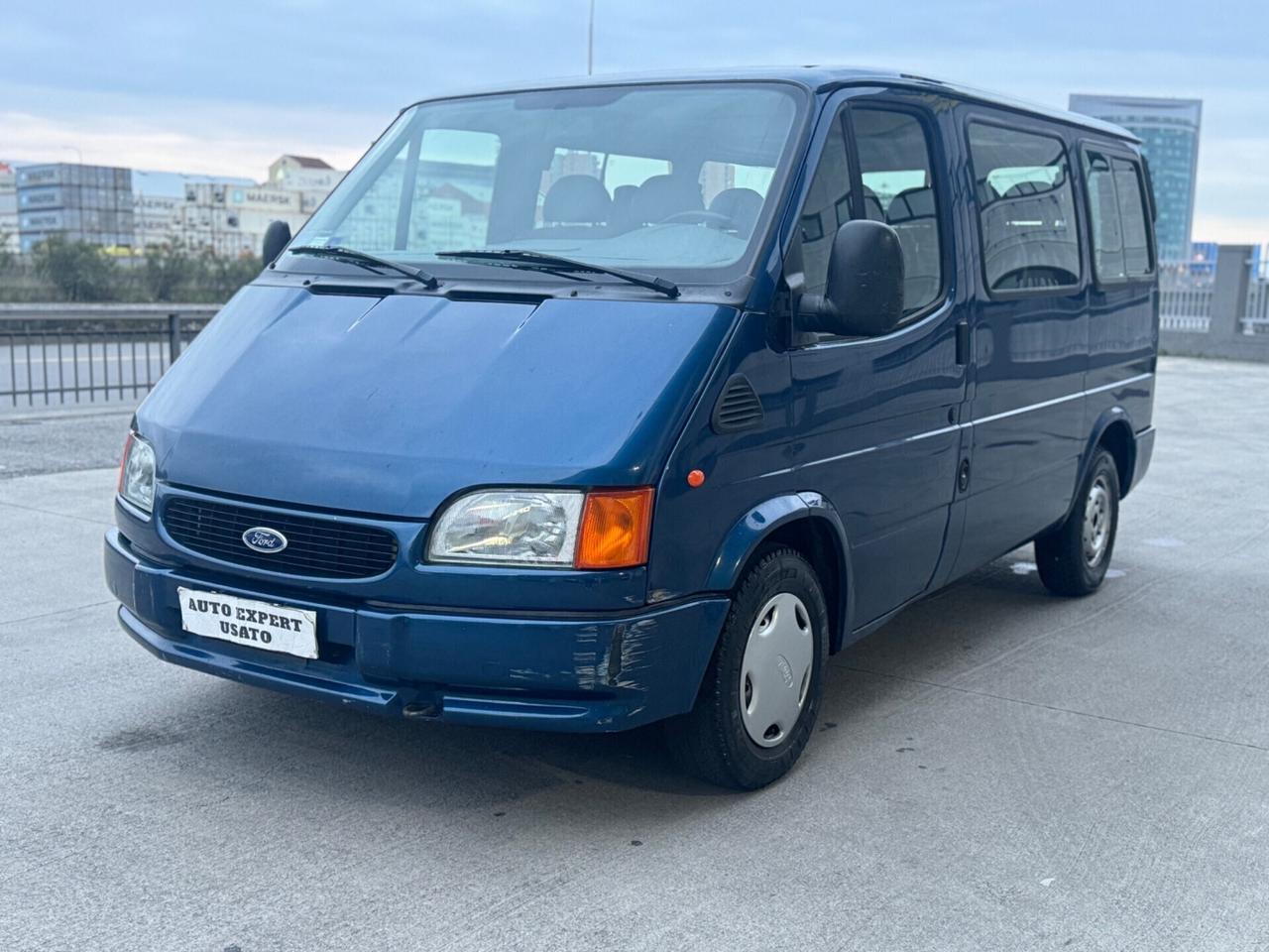 Ford Transit/ Tourneo 2.5 TD/100CV 9 POSTI full optional