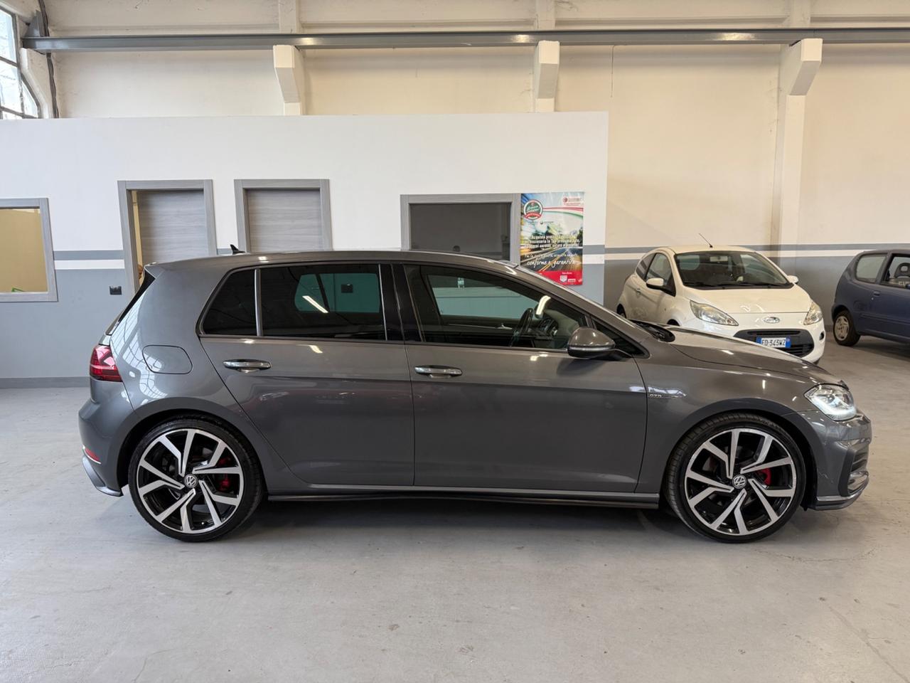 Volkswagen Golf GTD 2.0 TDI DSG 2018 184cv