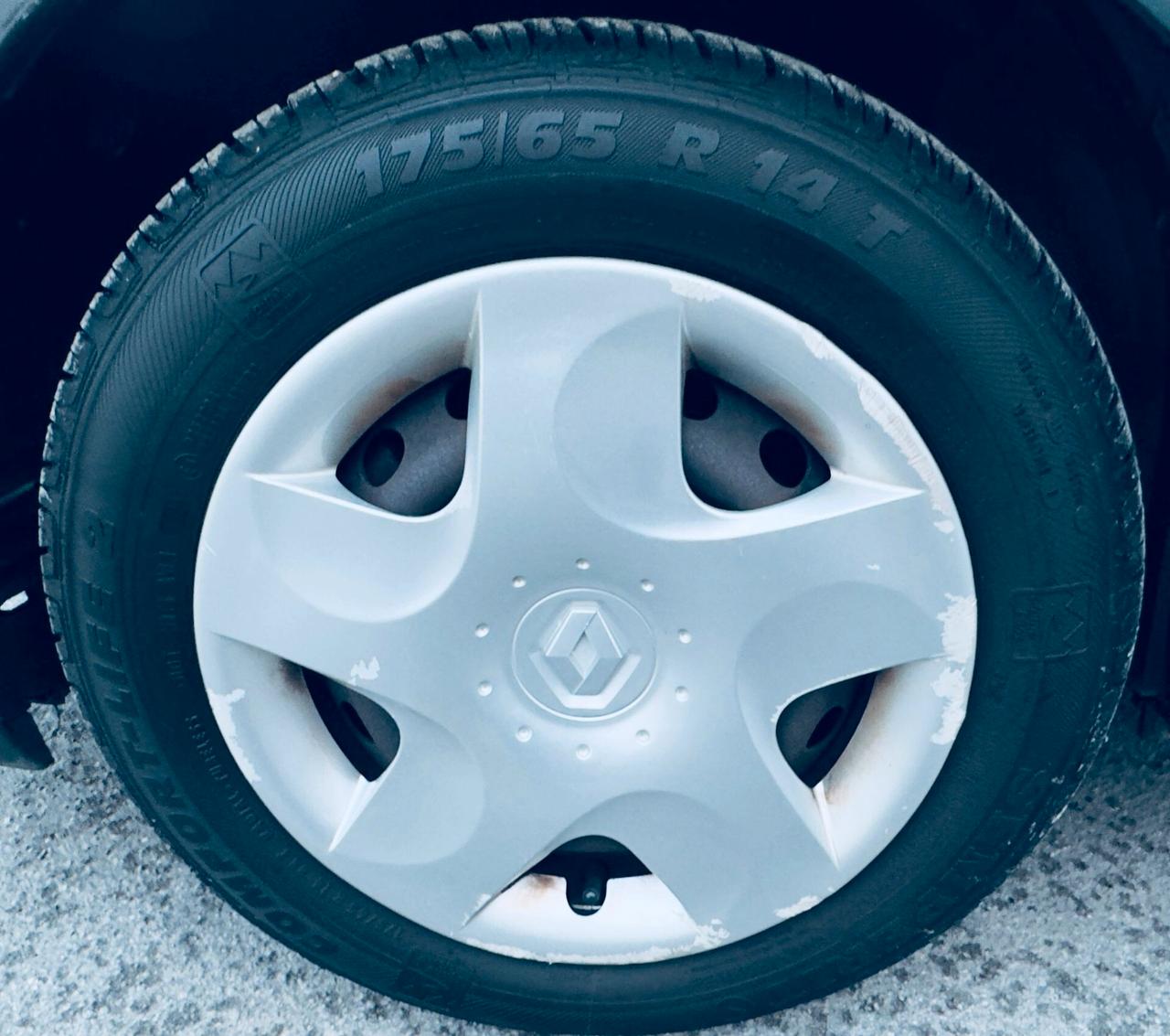 Renault Twingo 1.2 16V Live