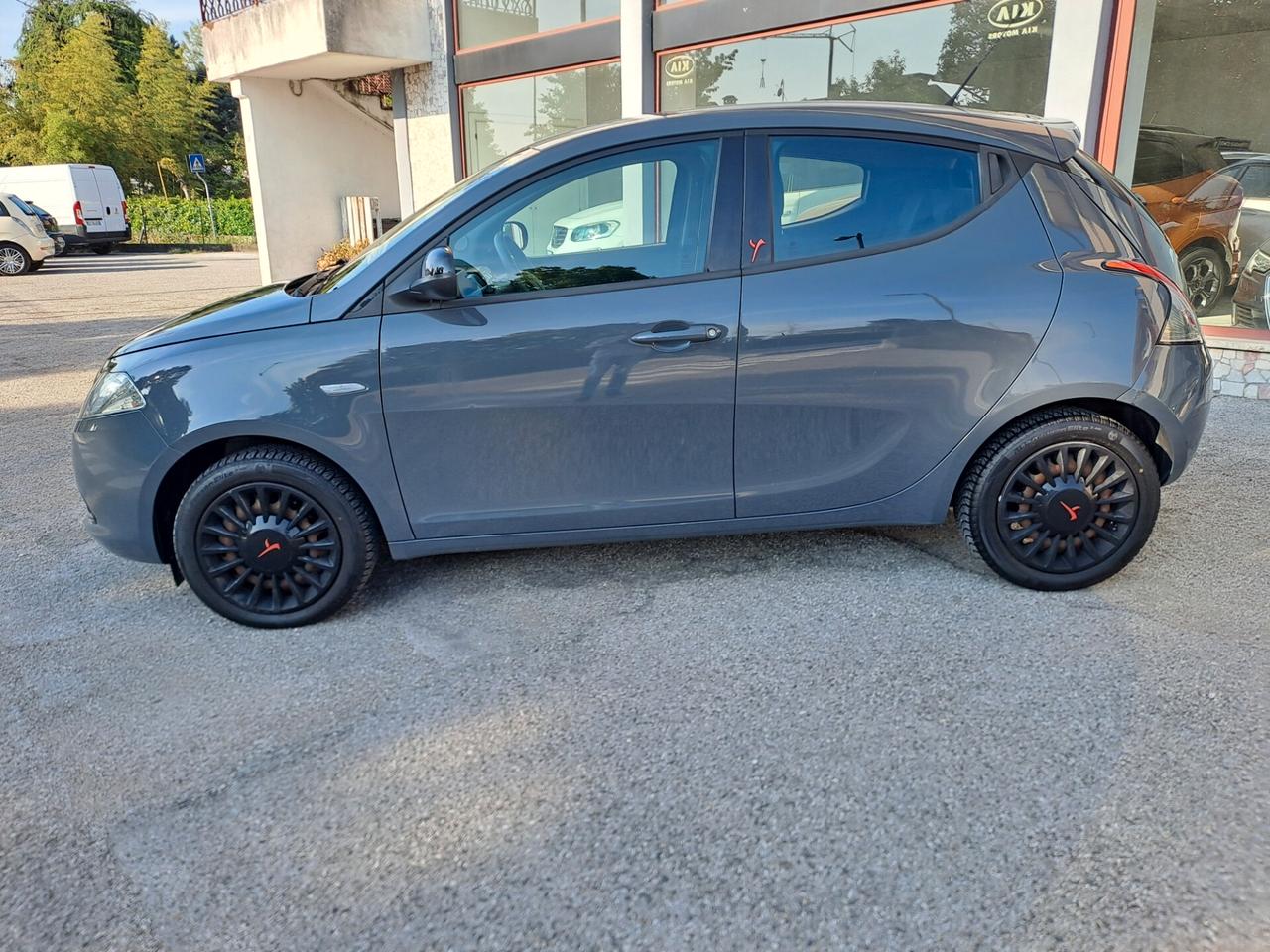 Lancia Ypsilon 1.3 MJT 16V 95 CV 5 porte S&S Gold