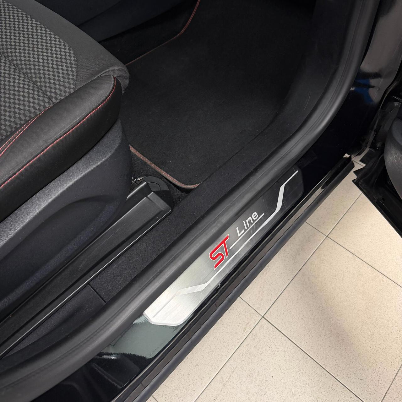 Ford Puma 1.0 EcoBoost Hybrid 125 CV S&S aut. ST-Line X Design