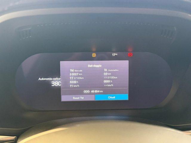 VOLVO XC60 B4 (d) AWD automatico Plus Dark