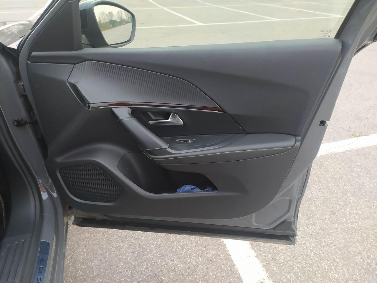 Peugeot 2008 GT 1.5 Blue HDI 130 #7917