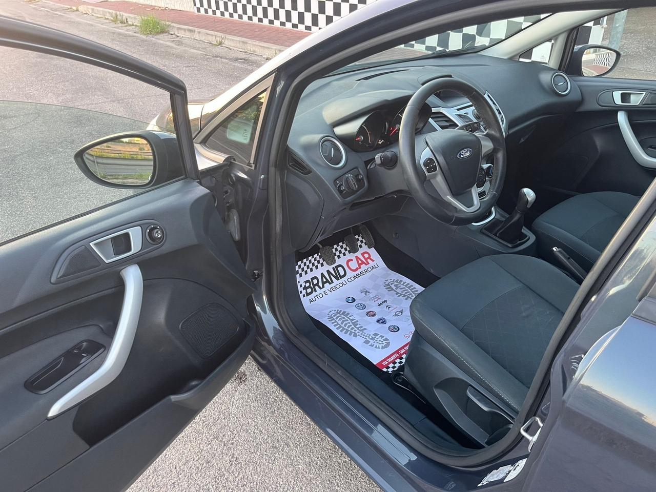Ford Fiesta 1.4 TDCi 70CV 5 porte Unipro 2012
