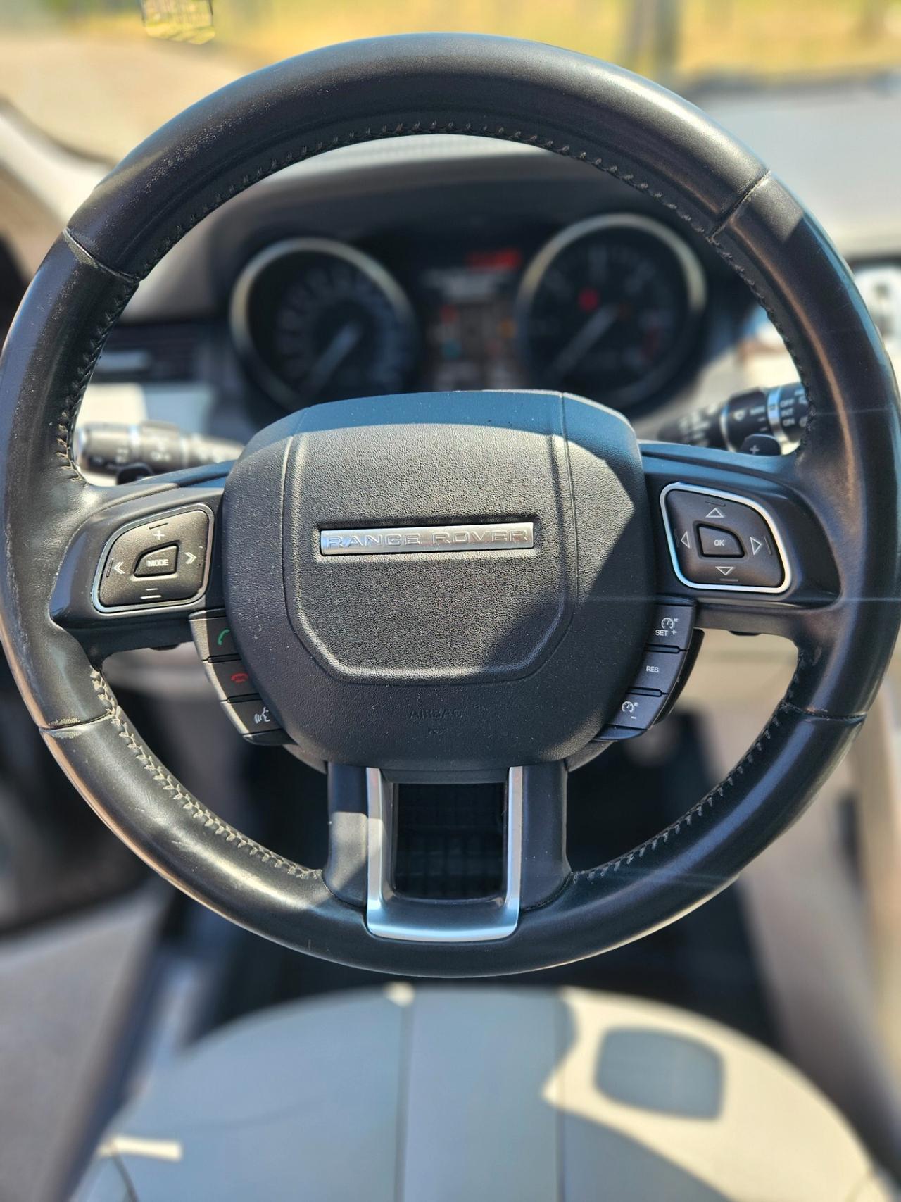 Land Rover Range Evoque 2.2 TD4 5p. Dynamic