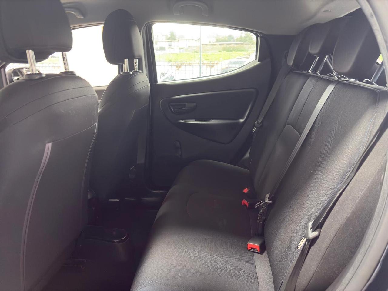 Lancia Ypsilon 1.2 BENZINA 69CV