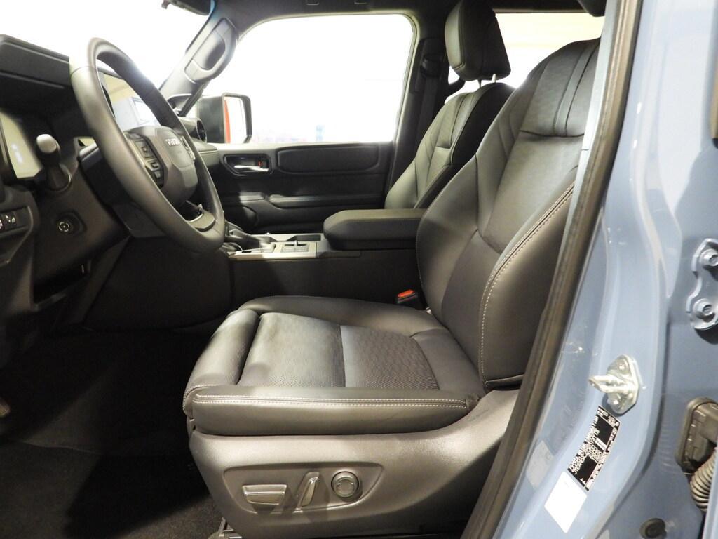 Toyota Land Cruiser 2.8 D-4D First Edition AWD Auto