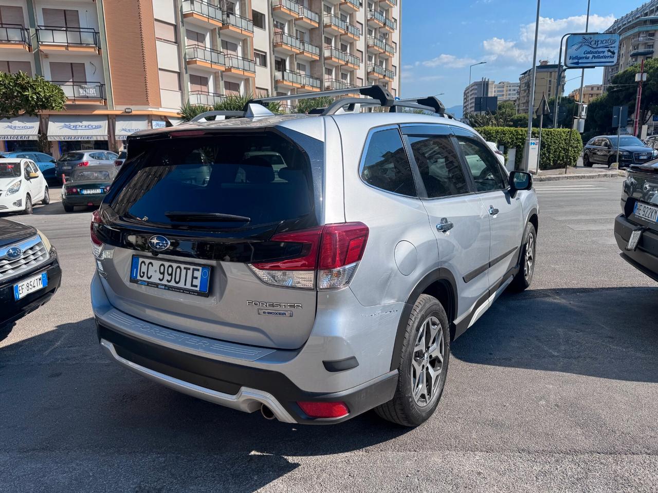 Subaru Forester 2.0 e-Boxer MHEV CVT Lineartronic Style