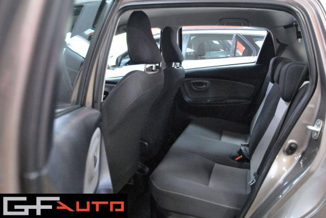Toyota Yaris Yaris III 2017 5p 1.5h Active my18 * UNICO PROPRIETARIO *
