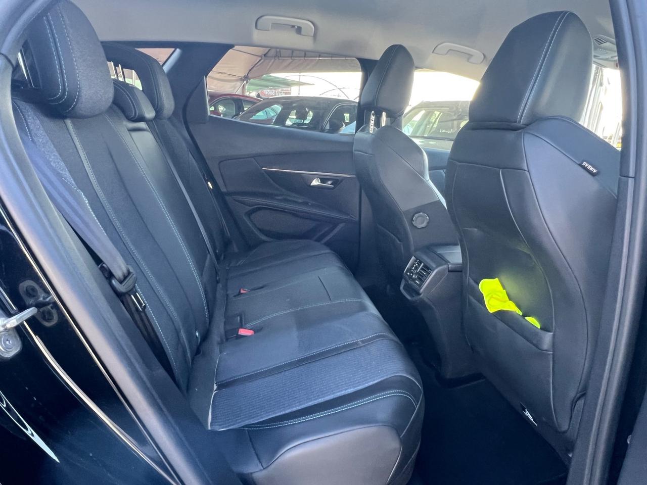 Peugeot 3008 Hybrid 225 e-EAT8 Allure FINANZIABILE