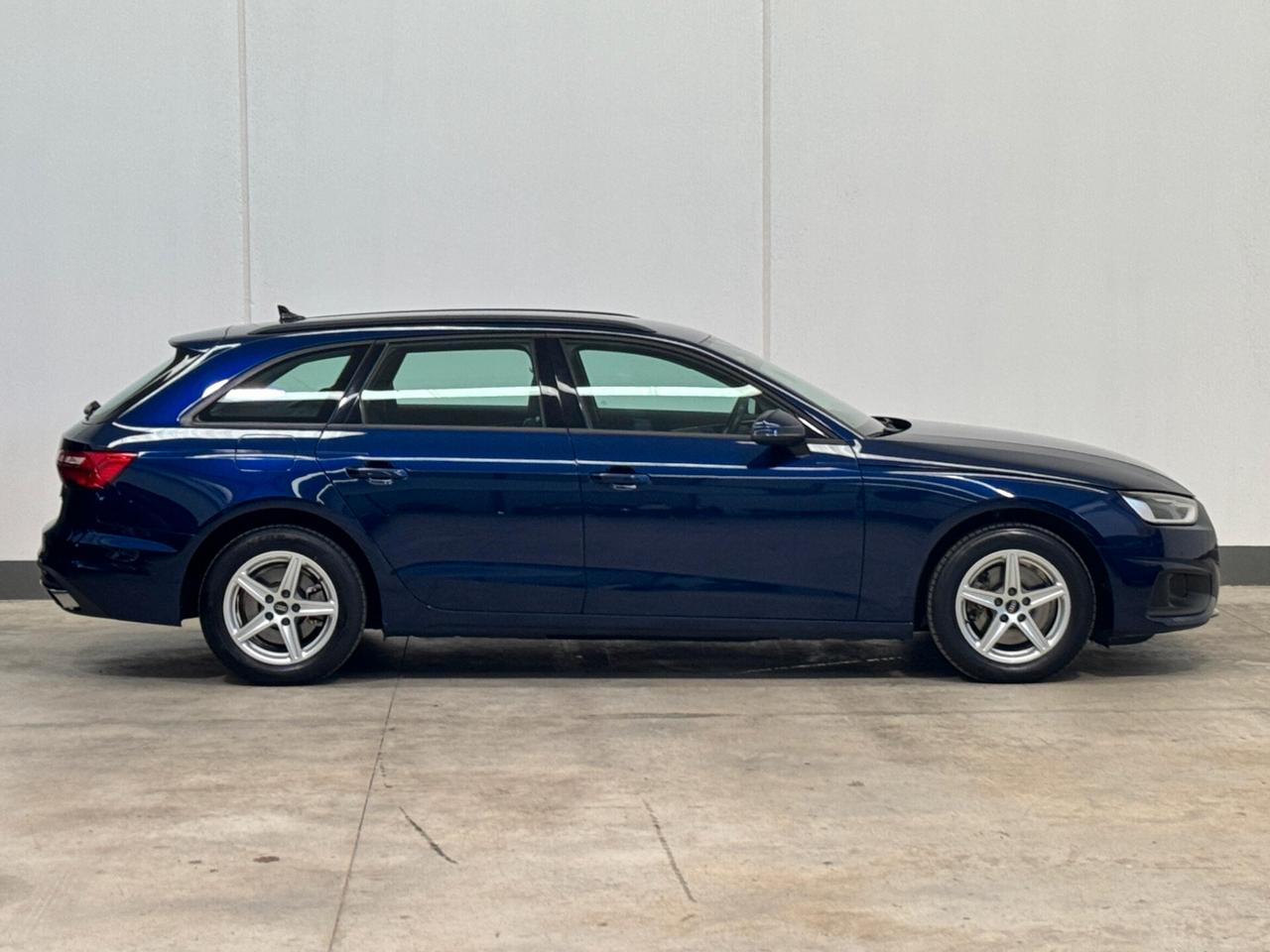 Audi A4 Avant 30 TDI/136 CV S tronic