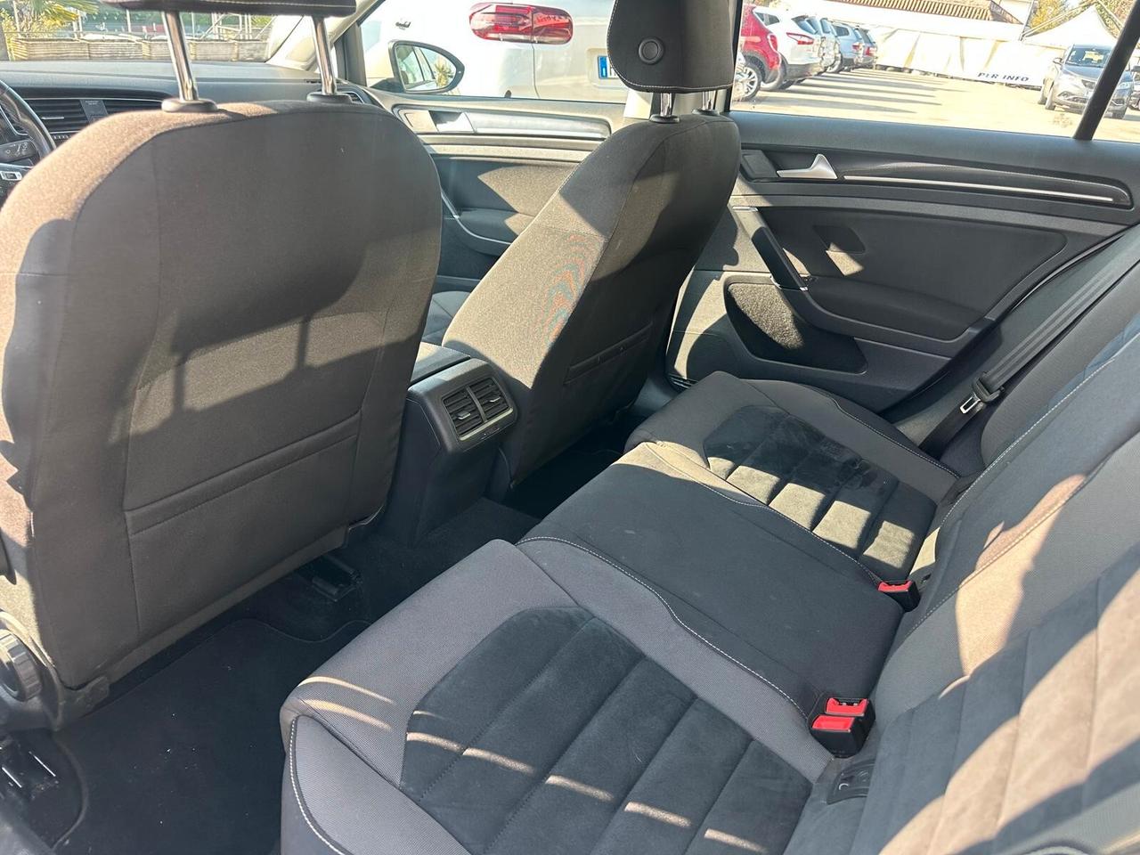 Volkswagen Golf 1.6 TDI 110CV Comfortline Blue Motion neopatentati