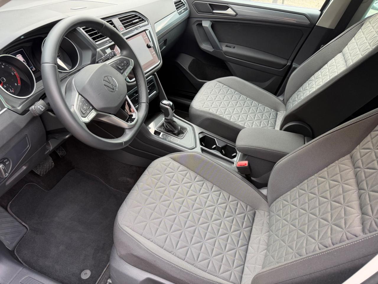 Volkswagen Tiguan 2.0 TDI 150 CV SCR DSG Elegance