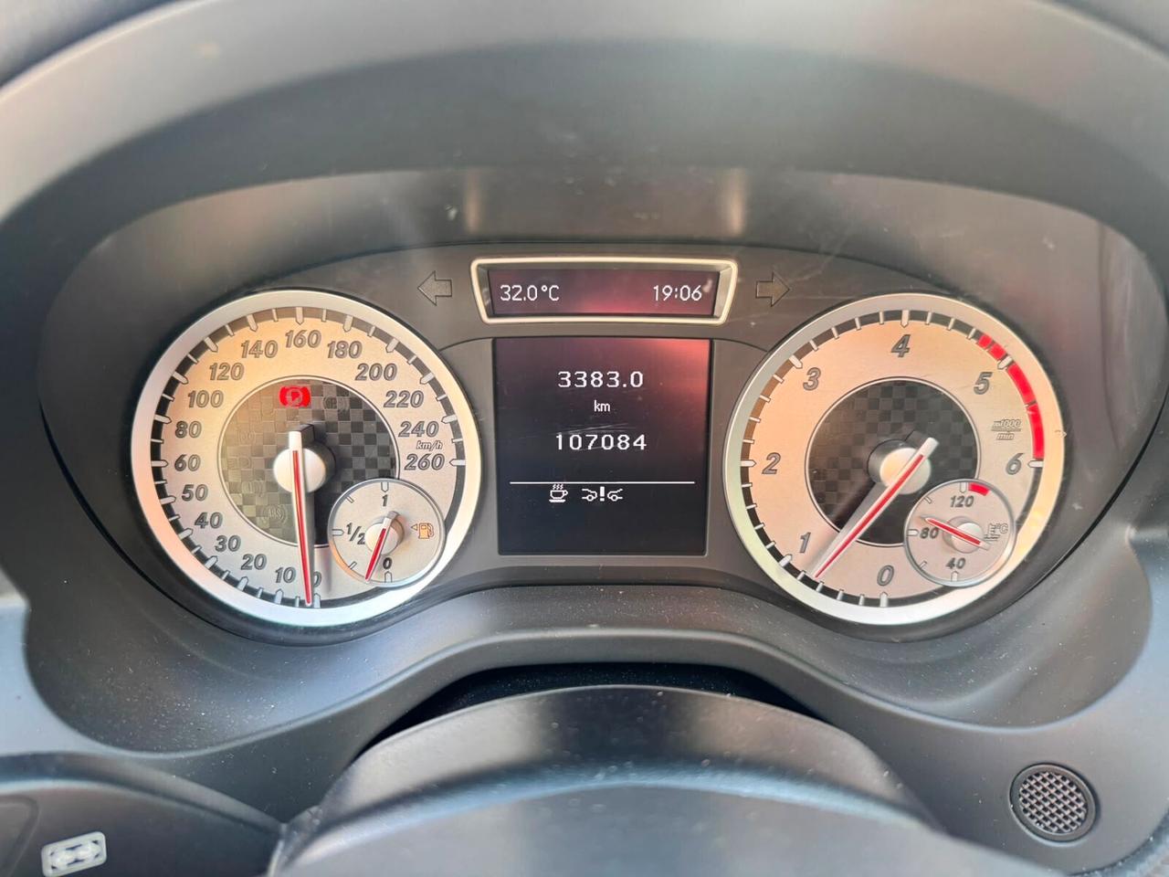 Mercedes-benz A 200 CDI BlueEFFICIENCY Sport